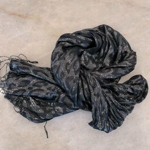 New York and Company Black and silver leopard print scarf. Oz